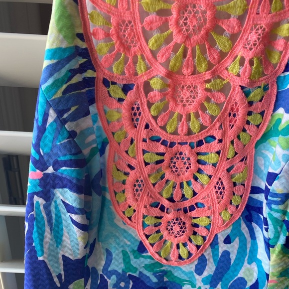 EUC ONLY USED ONCE LILLY PULITZER SHIFT SIZE 2!!! - Picture 3 of 6